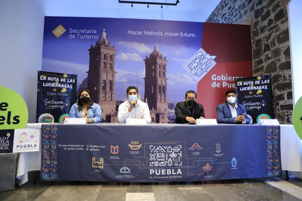 Invita Santa Rita Tlahuapan a su temporada de avistamiento de luciérnagas