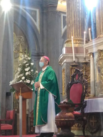 El Obispo auxiliar Monseñor Tomás López Durán pide por los ordenamientos sacerdotales y celebra a San Antonio de Padua