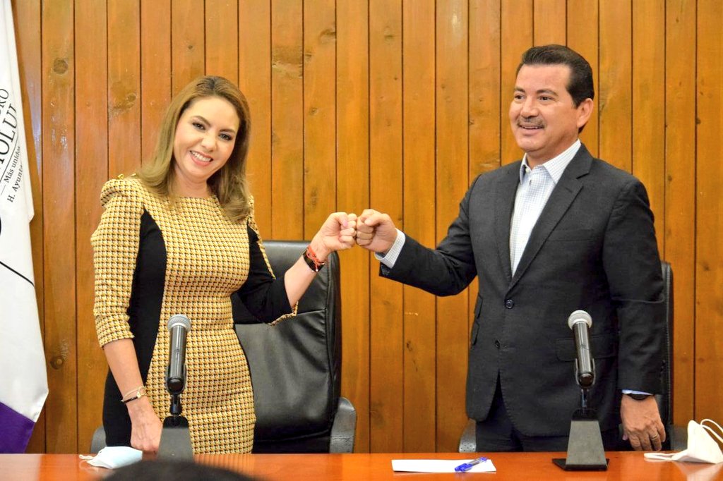En San Pedro Cholula se reúnen Luis Alberto Arriaga Lila y la presidenta municipal electa Paola Angón