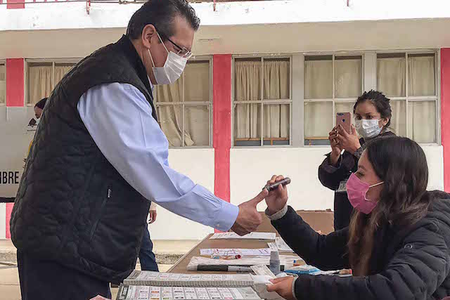 Elecciones se desarrollan en paz y con participación ciudadana: Marco Mena