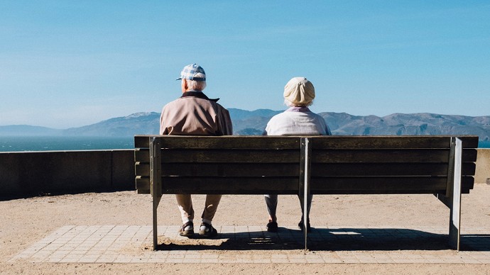 La fatiga pandémica,  los síntomas depresivos y la reducción de las relaciones sociales desincentivan la actividad física entre las personas mayores