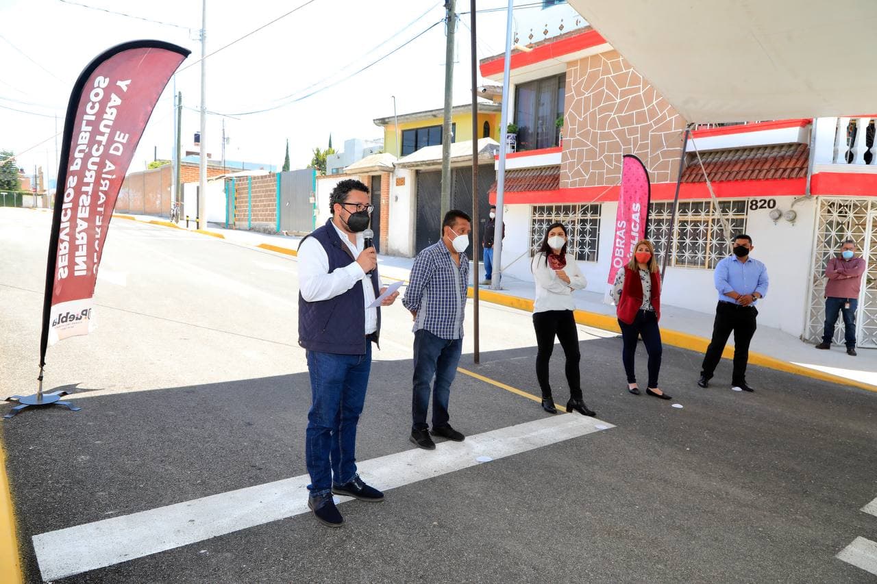 Ayuntamiento de Puebla entrega construcción de pavimento y obras complementarias en San Baltazar Campeche