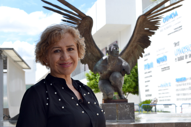 Como docentes también nos toca curar el corazón de los estudiantes: Guillermina Sánchez López