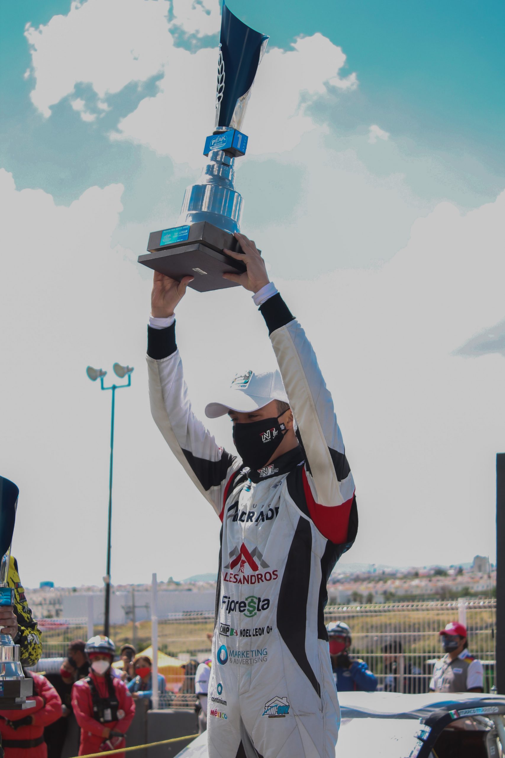 Doble victoria para Alessandros Racing en Querétaro