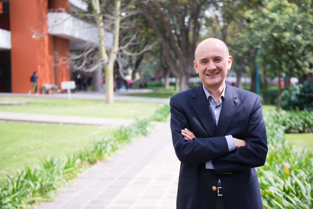 “Los ciudadanos deben participar más en el combate a la corrupción”