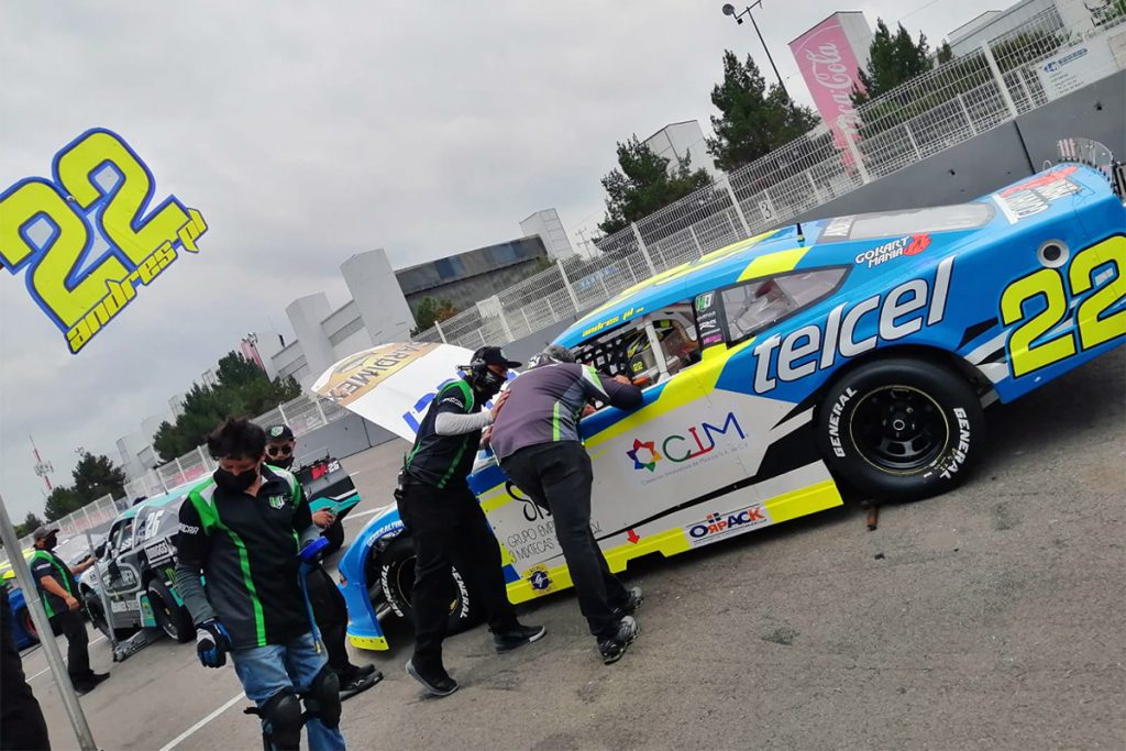 Piloto Andrés Pérez tuvo un buen desempeño en la Nascar Challenge