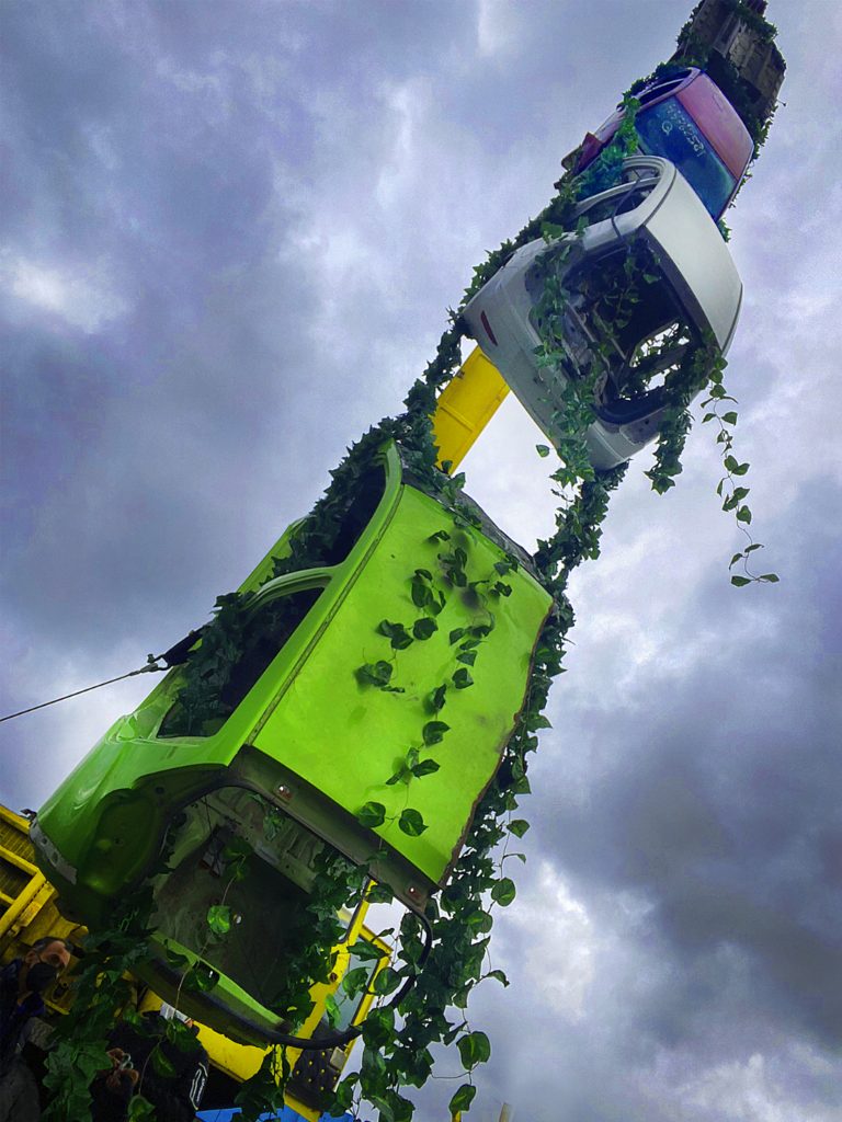 ”Cementerio de Autos en Puebla se transforma en obra de arte”