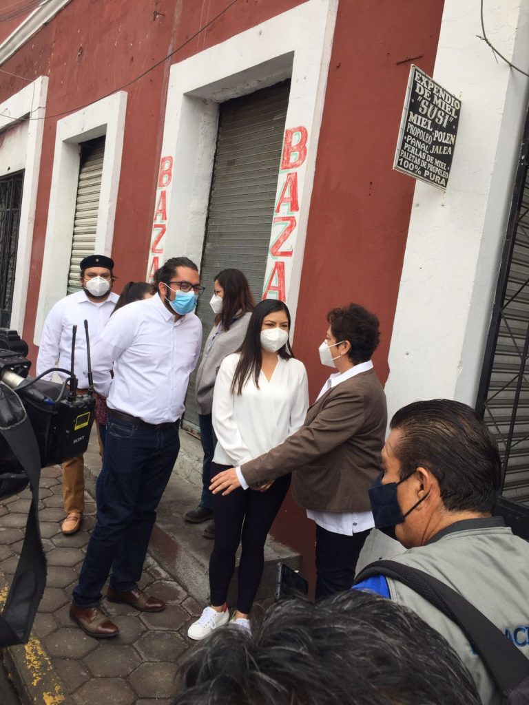 Video desde Puebla: Claudia Rivera llega a votar