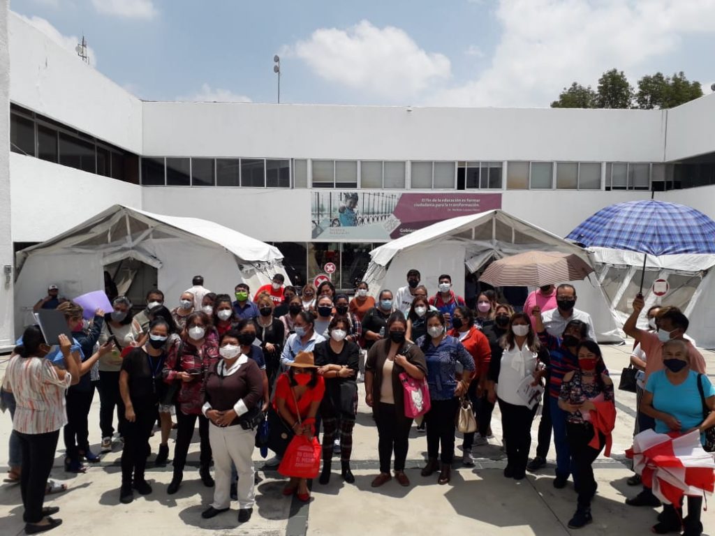 Respetar los espacios en el BINE, exigen padres de familia a la SEP