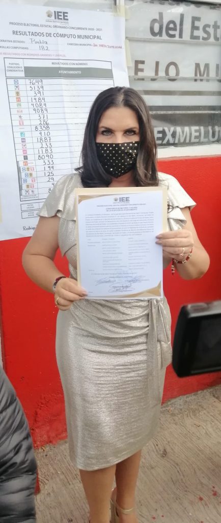 Entregan constancia de mayoría a Norma Layón