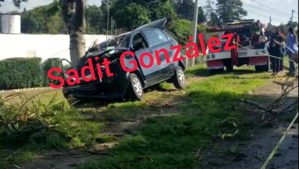 Una mujer fallecida y dos heridos en accidente en la federal a Atlixco