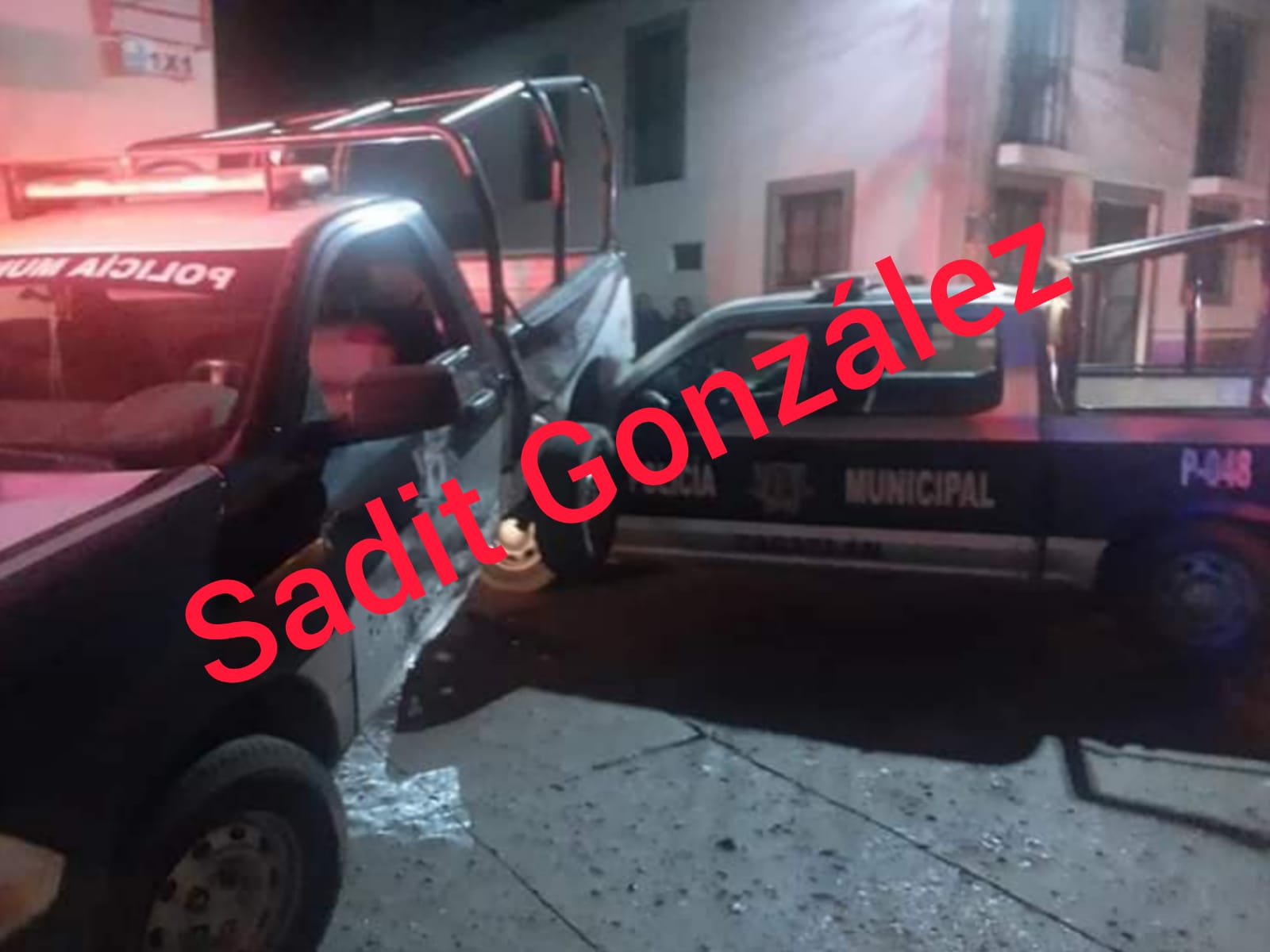 Chocan dos patrullas municipales en pleno centro de Zacatlán