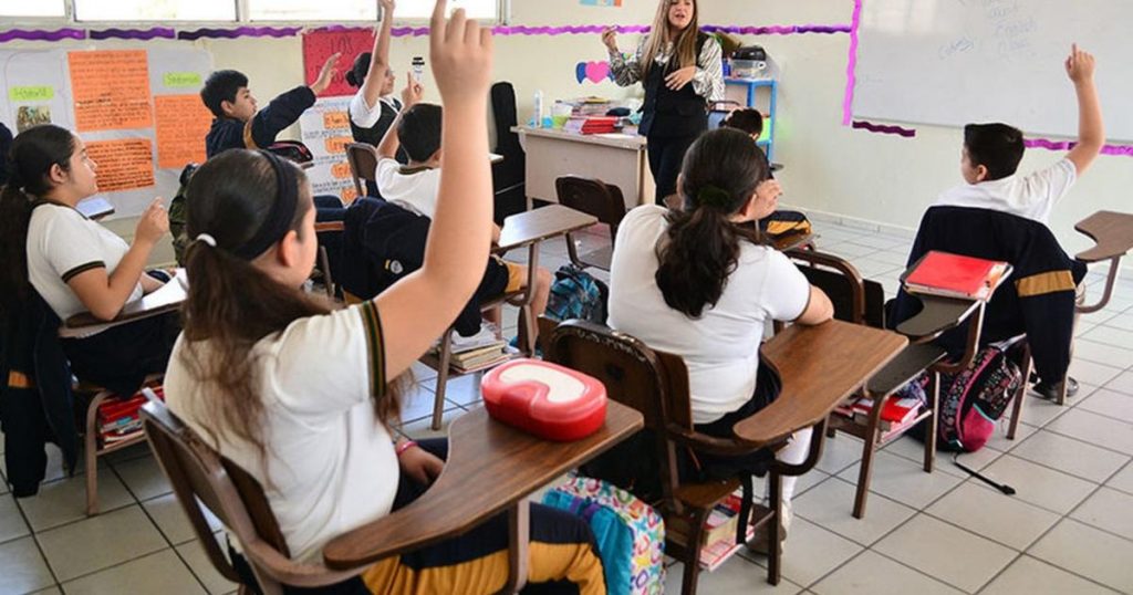 Docentes de preescolar, primarias y secundarias reconocen temor a regresar a clases presenciales por contagios de covid: FENAPAF