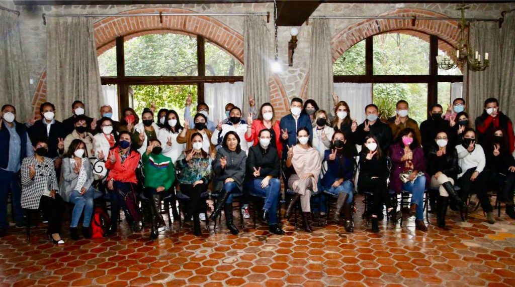 Fotonota: Eduardo Rivera se reúne con vecinos de colonias, juntas auxiliares y unidades habitacionales