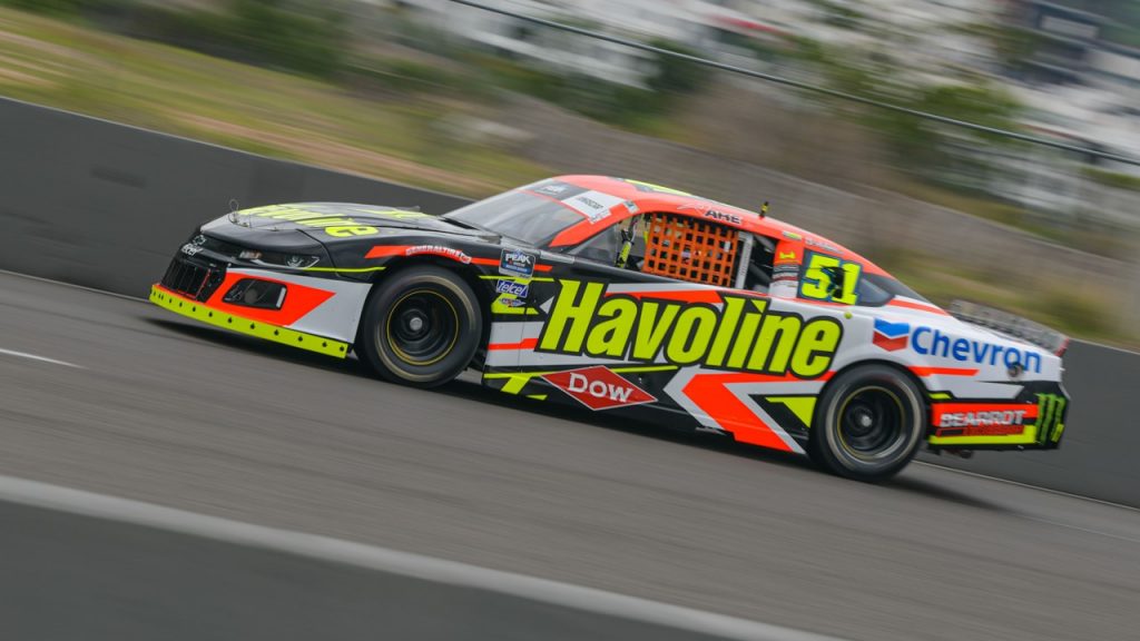 Jake Cosío queda a un paso del top 10 en Querétaro