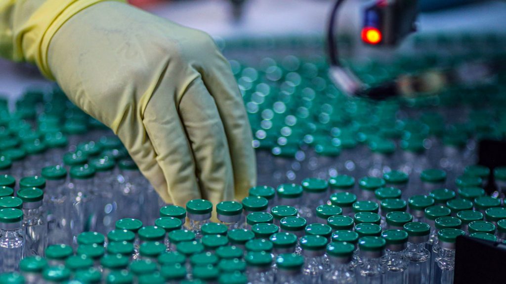 COVID-19: Nueva iniciativa de 50.000 millones de dólares para acabar con la pandemia y asegurar la recuperación mundial