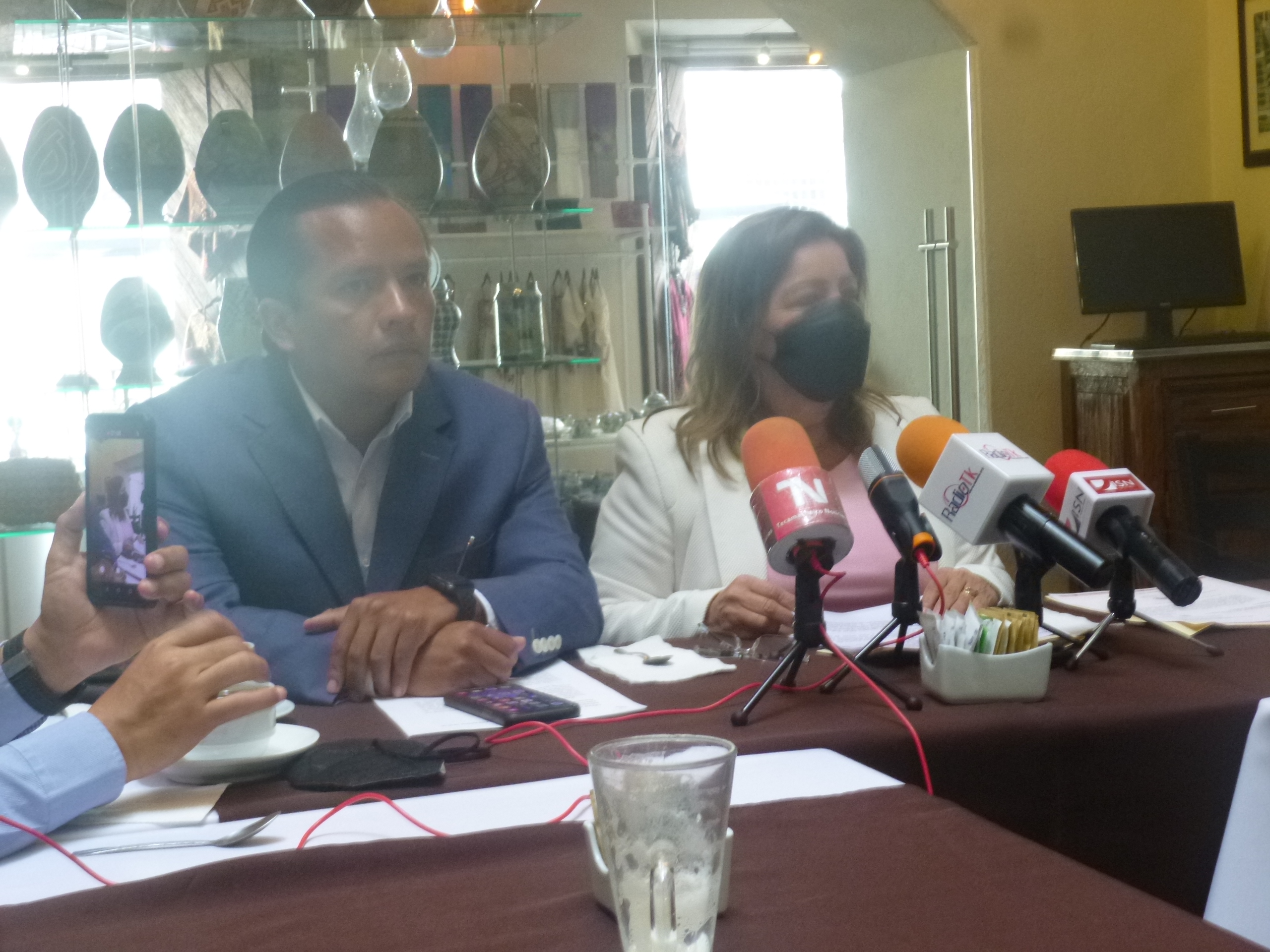 Expresidenta municipal de Tecamachalco denuncia violencia política de género