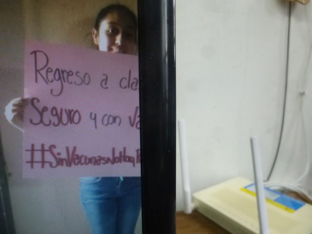 Padres de familia de Izúcar de Matamoros piden que se vacune a los estudiantes