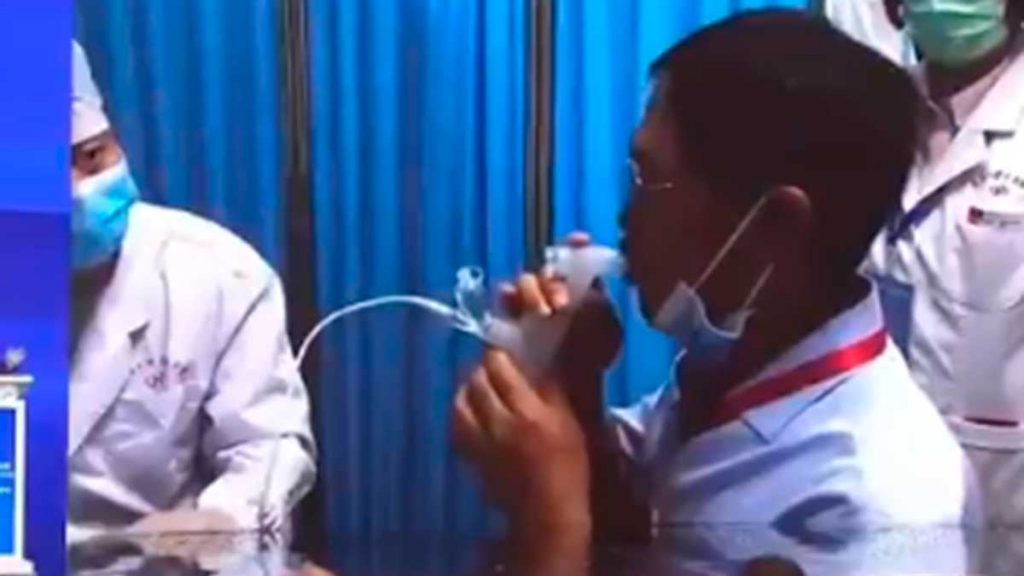 Aprueban vacuna Covid CanSino inhalada