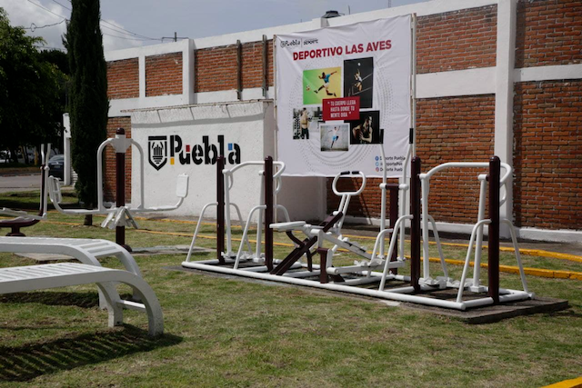 Ayuntamiento de Puebla rehabilita cancha de usos múltiples en el Deportivo Las Aves