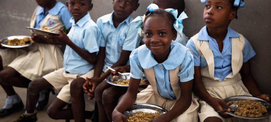 La falta de fondos amenaza la vida de 86.000 niños en Haití