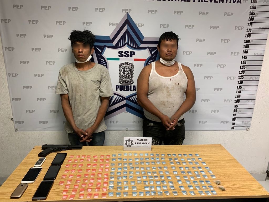 Captura Policía Estatal a dos presuntos narcomenudistas en la colonia Tres Cerritos