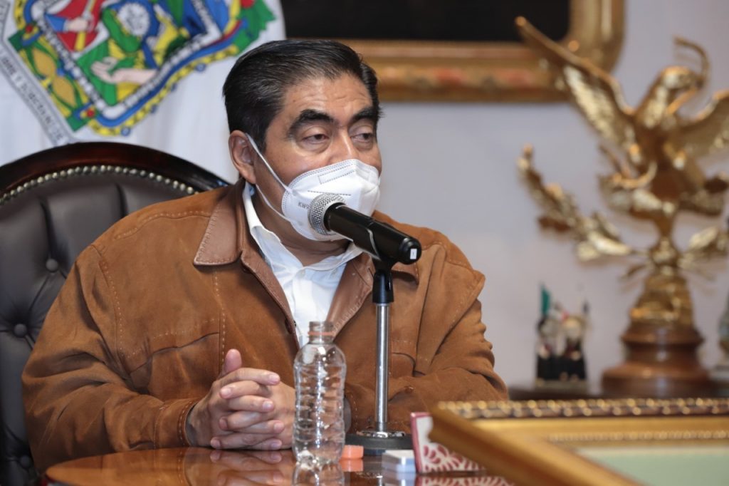 El actual gobierno de Puebla sí combate la trata de personas y el narcomenudeo, destacó Miguel Barbosa