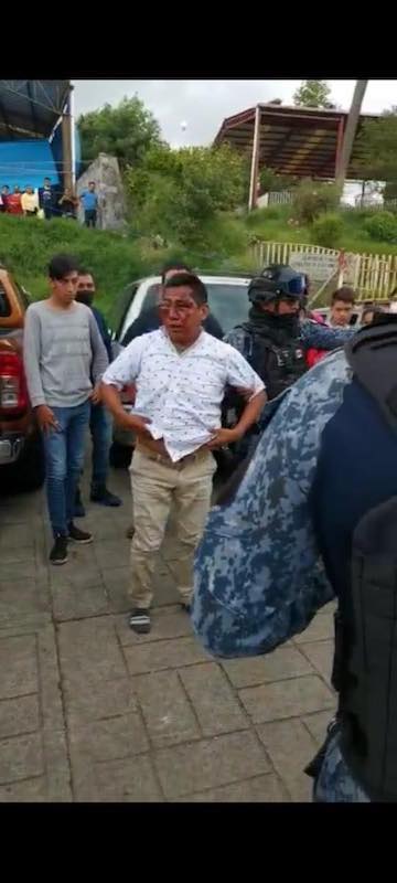 Video desde Puebla: Locatarios del tianguis 5 de Mayo atrapan y golpean a ratero