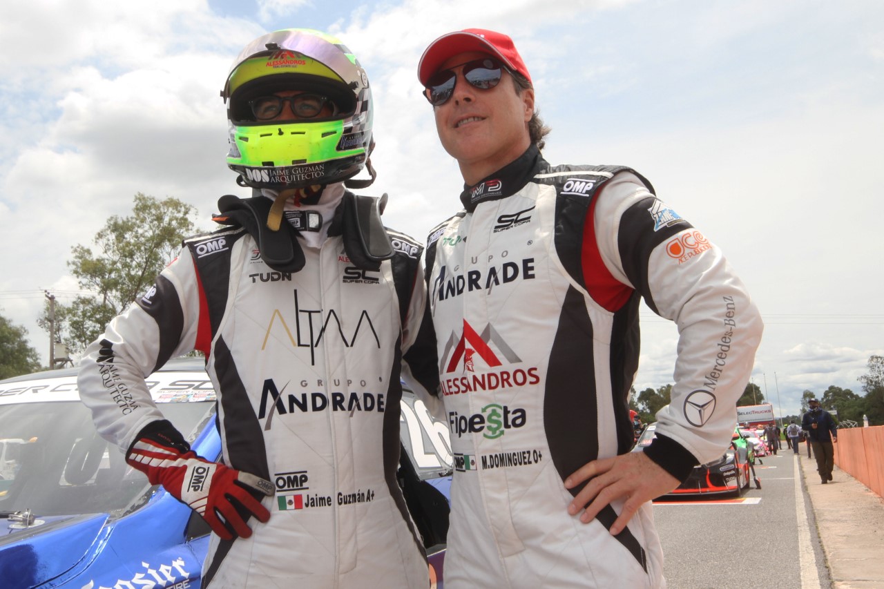 Pilotos de Alessandros Racing marcan buenos tiempos en Querétaro