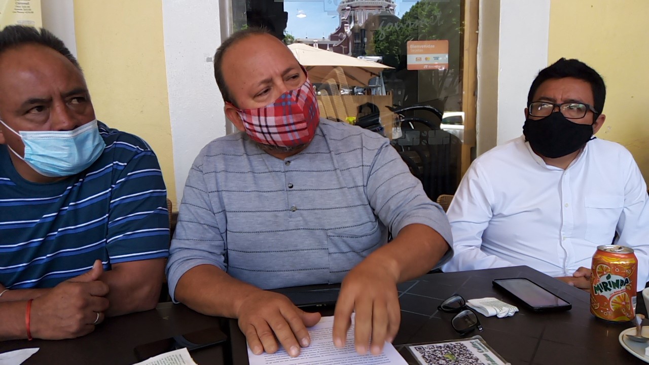 Video desde Puebla: Colonos de la Rivera Anaya exigen destitución del representante de la mesa directiva