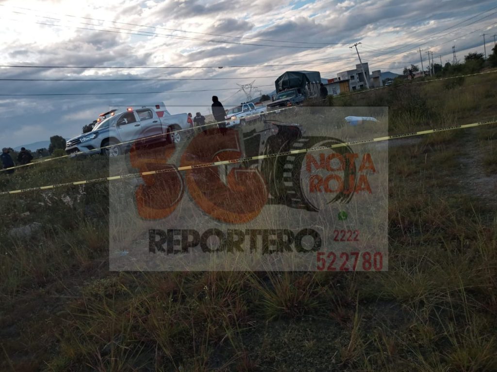 Motociclista pierde la vida tras salirse de la carretera en Acatzingo.