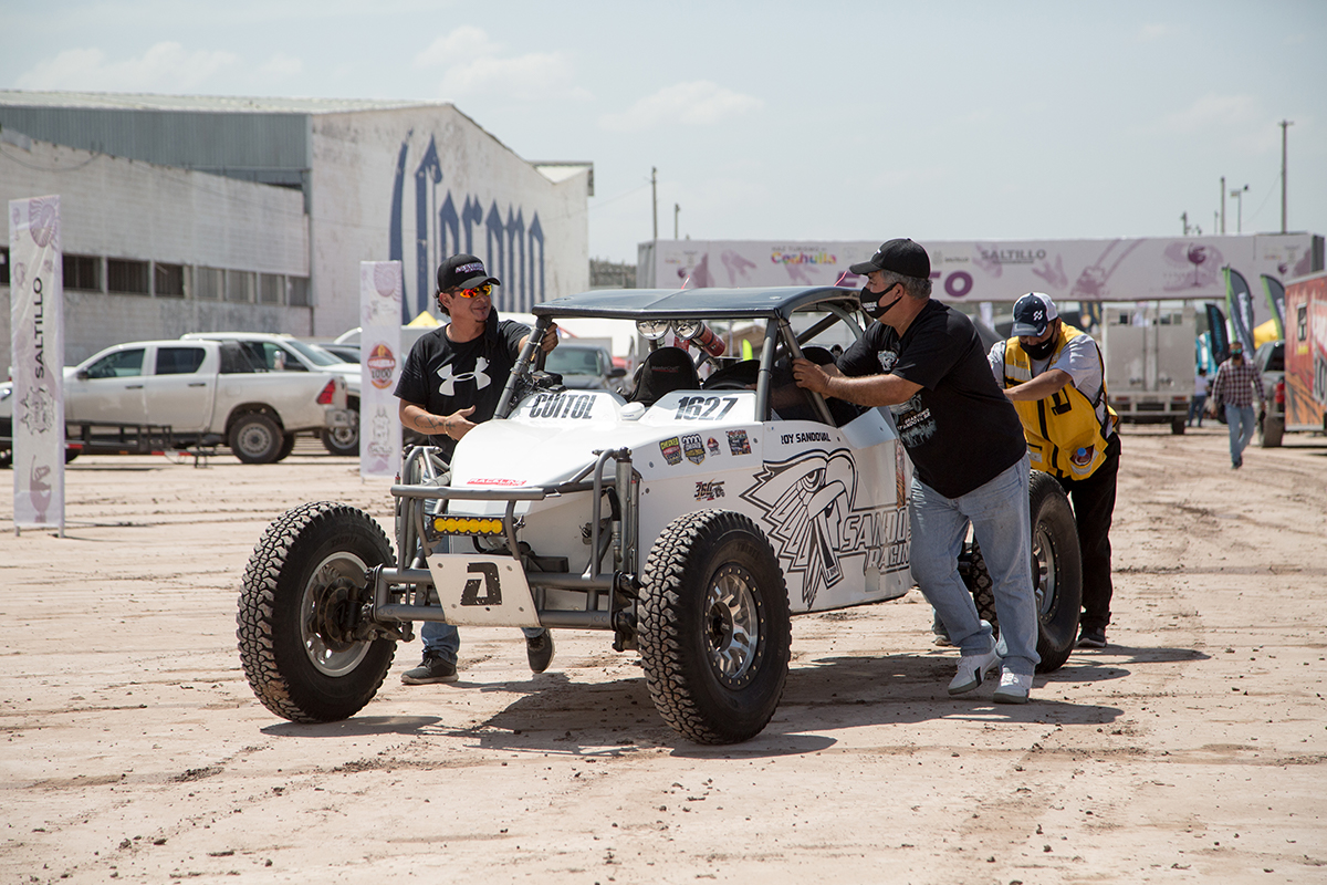 Da Riquelme Solís banderazo de salida al CANACO Adventure Coahuila Mil Desert Rally 2021