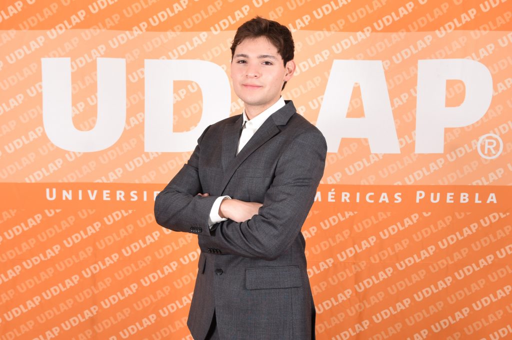 Estudiante de la UDLAP participa en congreso virtual organizado por la American Society of Health-System Pharmacists