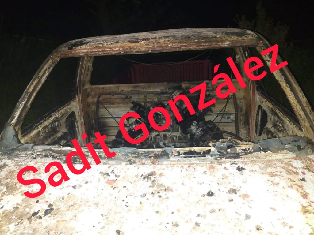 Hallan pareja calcinada al interior de una camioneta en Jalapasco