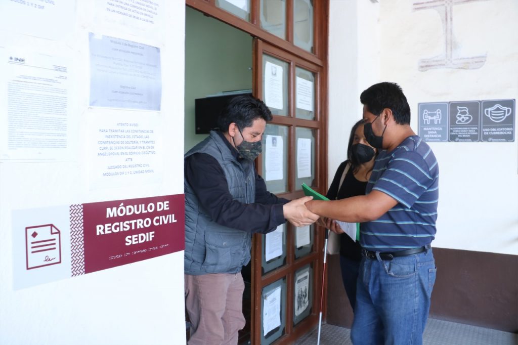 SEDIF y Registro Civil entregan 148 actas de nacimiento en Braille