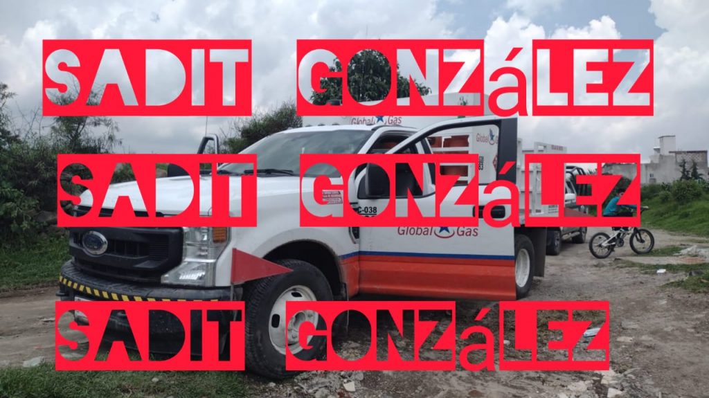 Roban camioneta gasera y tras persecución logran recuperarla en Amozoc