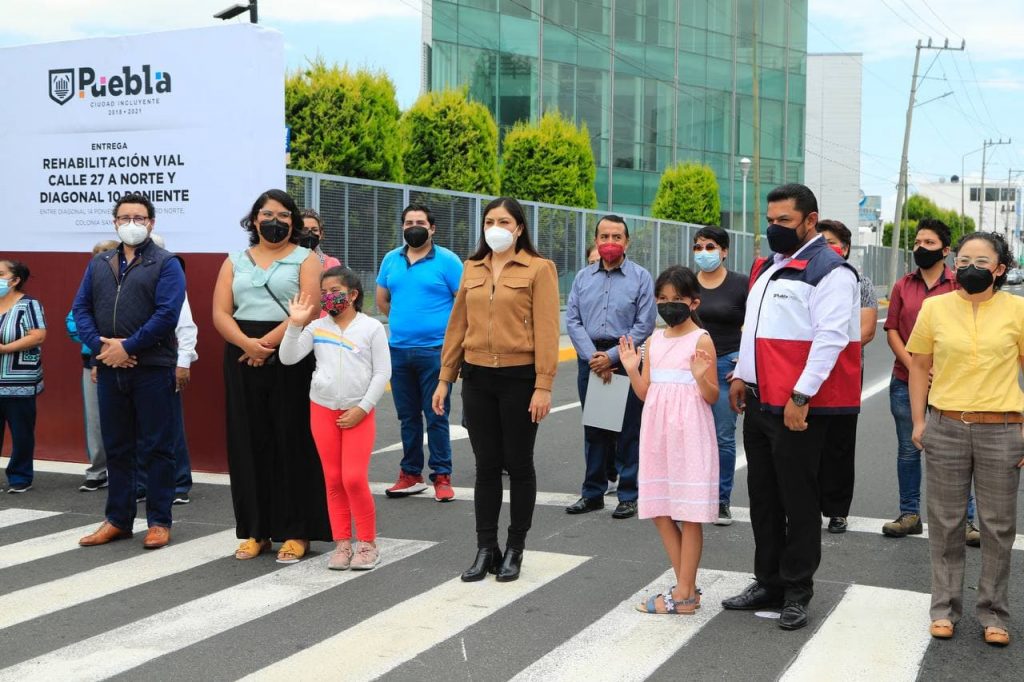 Relamina Ayuntamiento de Puebla dos vialidades en San Alejandro