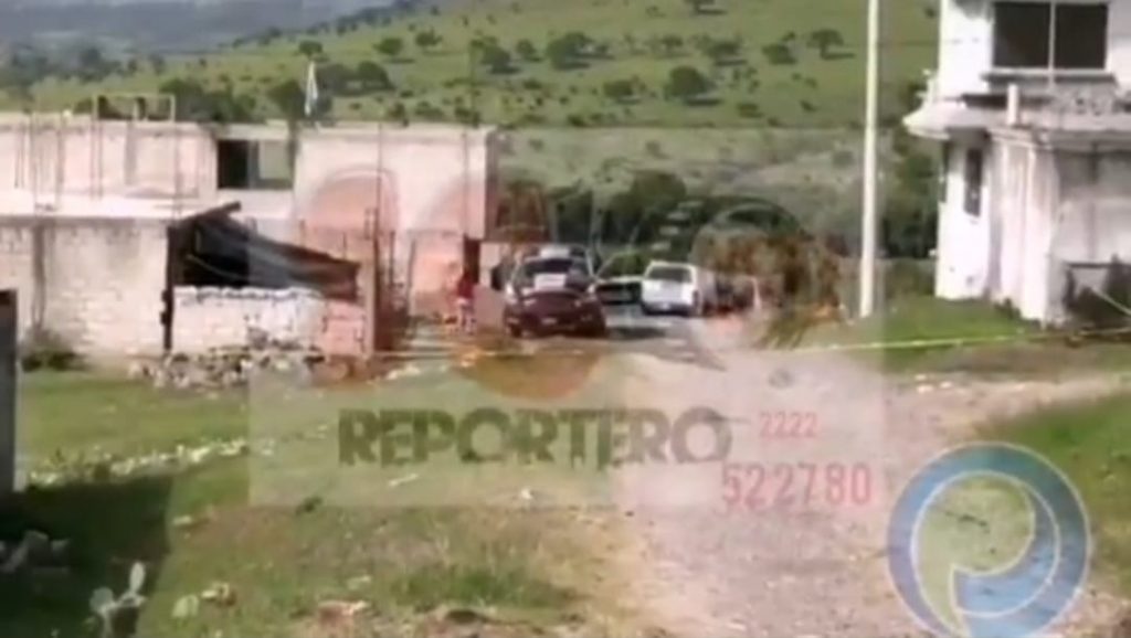 Video desde Puebla: Hallan cadáver encobijado en la colonia Playas del Sur