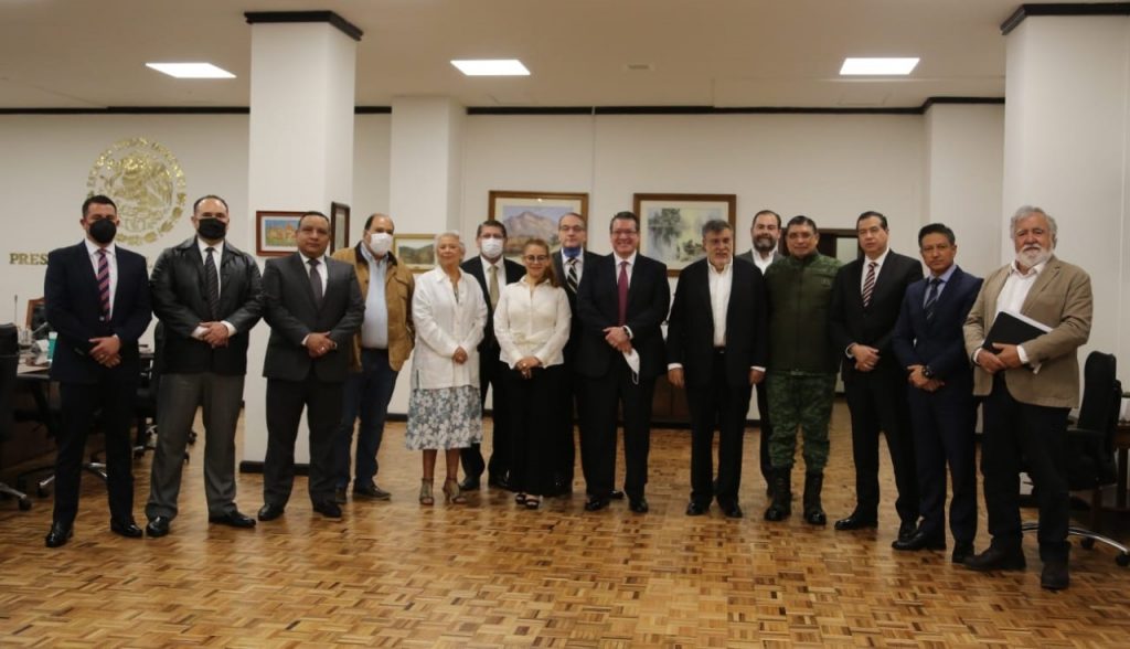 Desde Tlaxcala: Marco Mena se reúne con el gabinete federal de seguridad