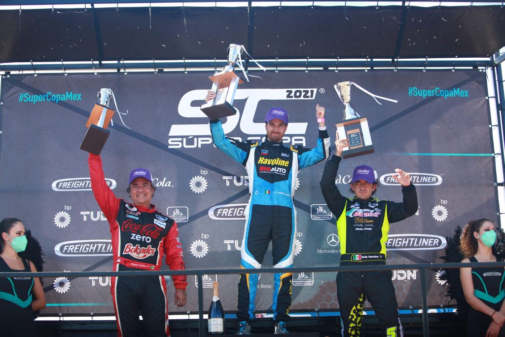 Doble triunfo y liderato para José Arellano y el Chevron Havoline Racing Team, en la Copa Mercedes-Benz Pro 2