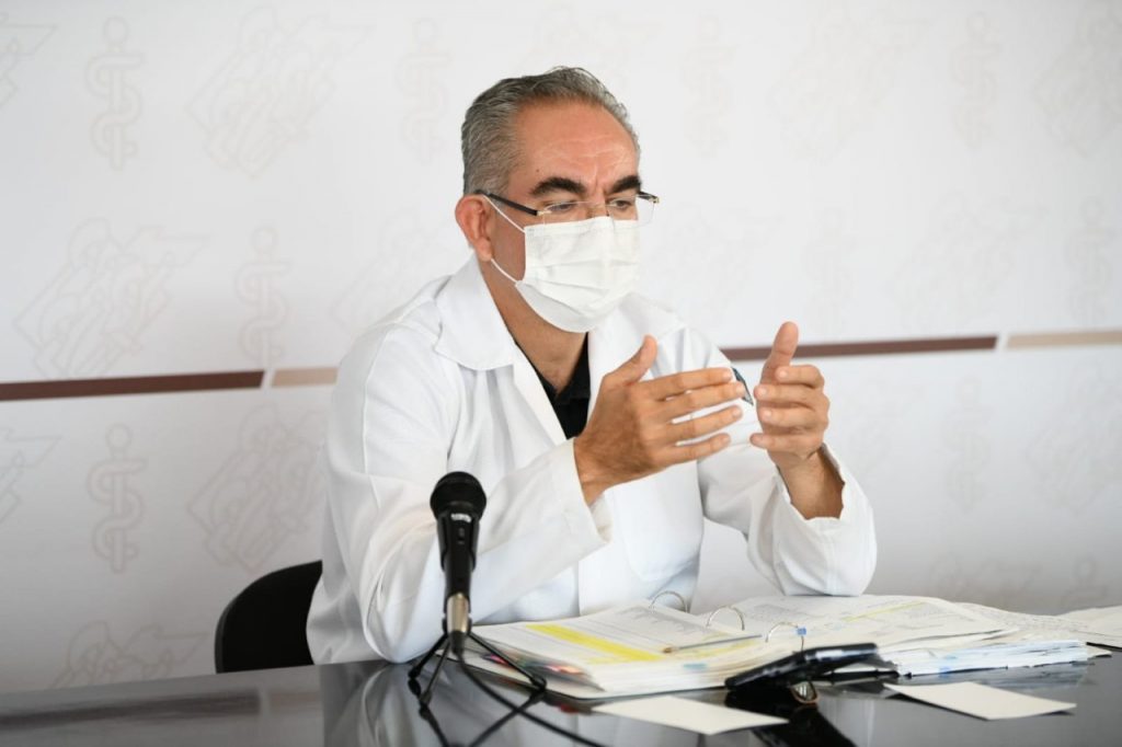 Video desde Puebla: 29 personas más mueren por covid-19 en la entidad, advirtió el titular de Salud