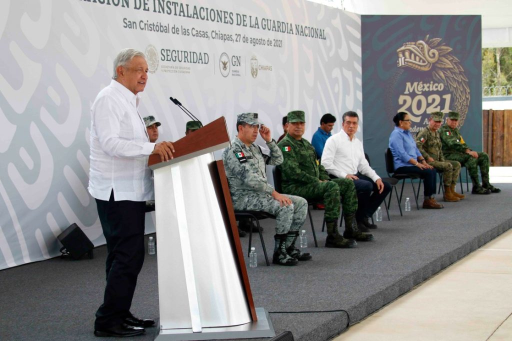 AMLO, CNTE, Senado, diputados, informe… y el pueblo?