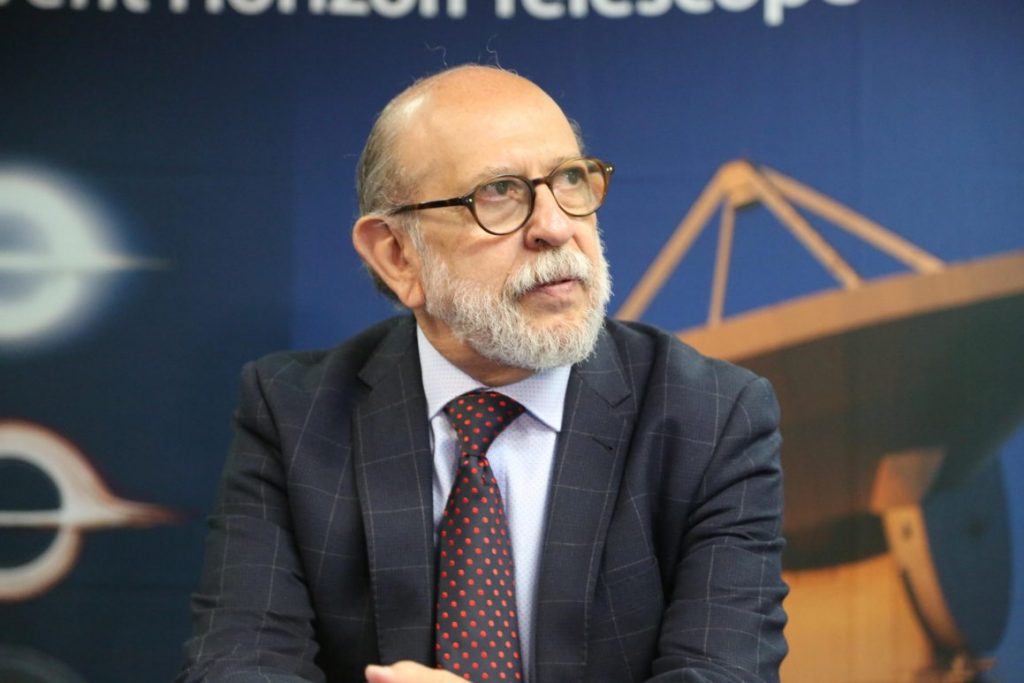 Francisco Vélez Pliego se retira de la contienda por la rectoría BUAP