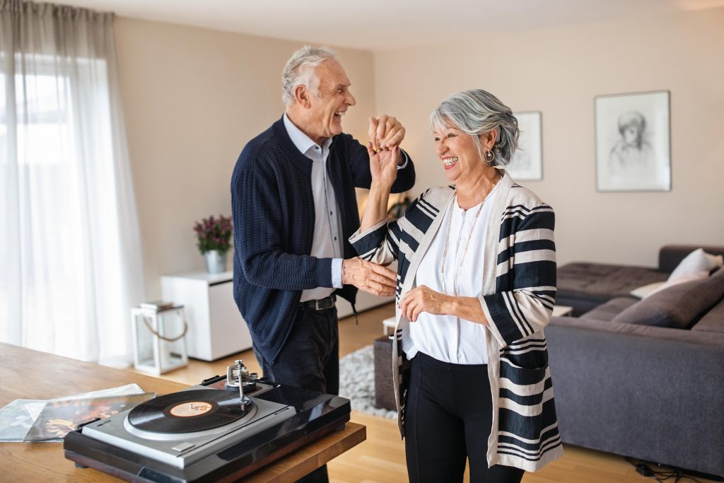 Pérdida auditiva: principal factor de riesgo modificable de la demencia