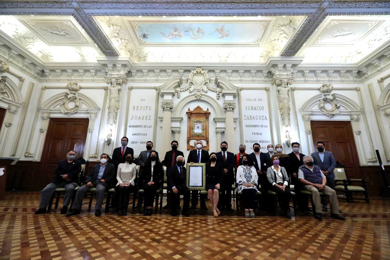 Ayuntamiento de Puebla reconoce a la Unión de Artes Plásticas por su labor cultural a 80 años de su fundación