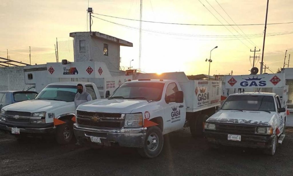 Protestan gaseros de Puebla por el ajuste de precios del gas LP 