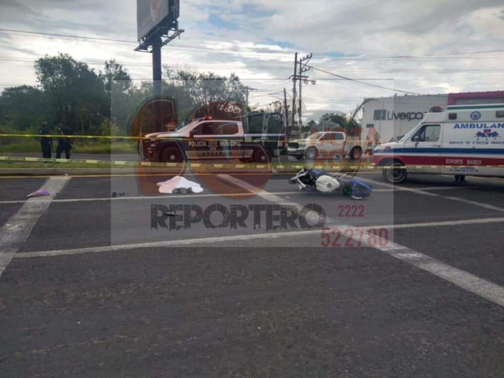 Motociclista pierde la vida al ir haciendo “Caballitos” sobre la federal a Atlixco