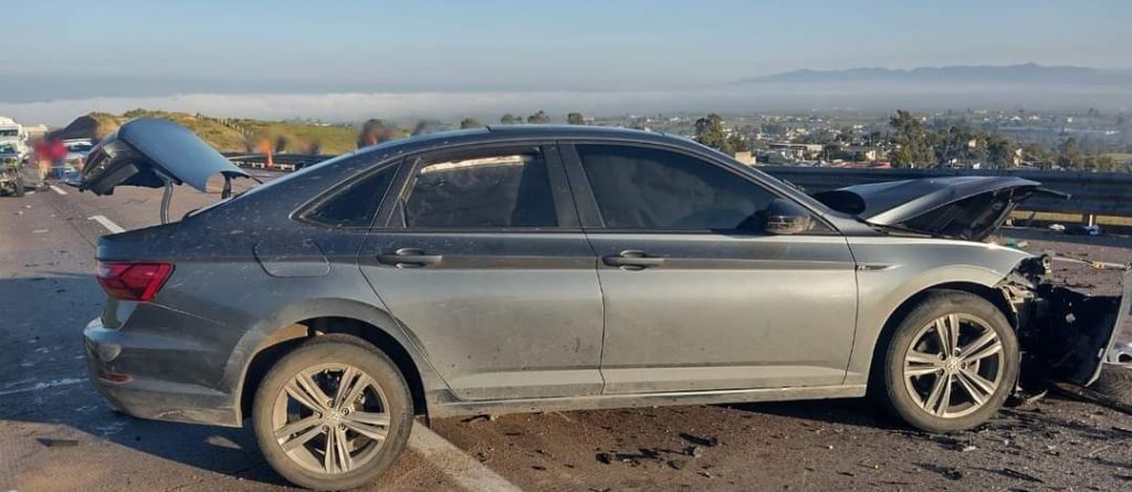 Cierran la México Tuxpan por accidente con saldo de un muerto