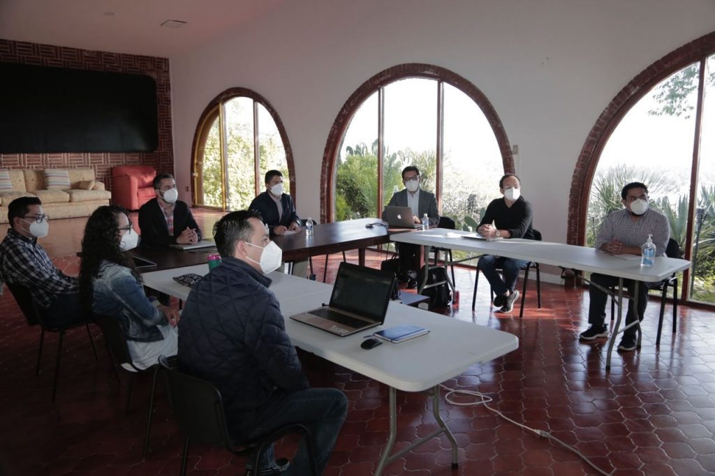 Eduardo Rivera retoma actividades con su equipo de trabajo