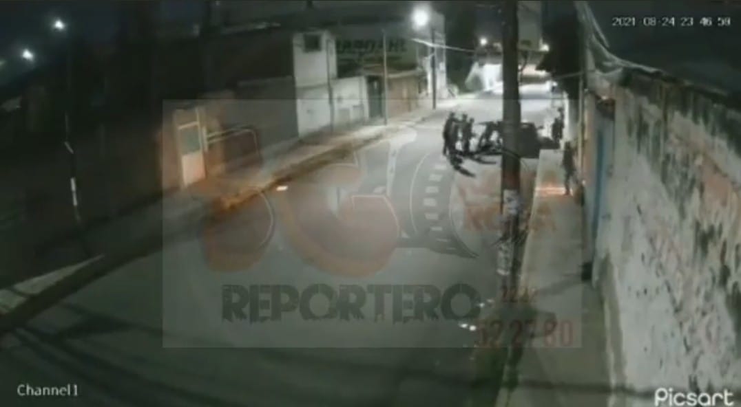 Video desde Puebla: Quiso robarse un coche pero lo tundieron a golpes